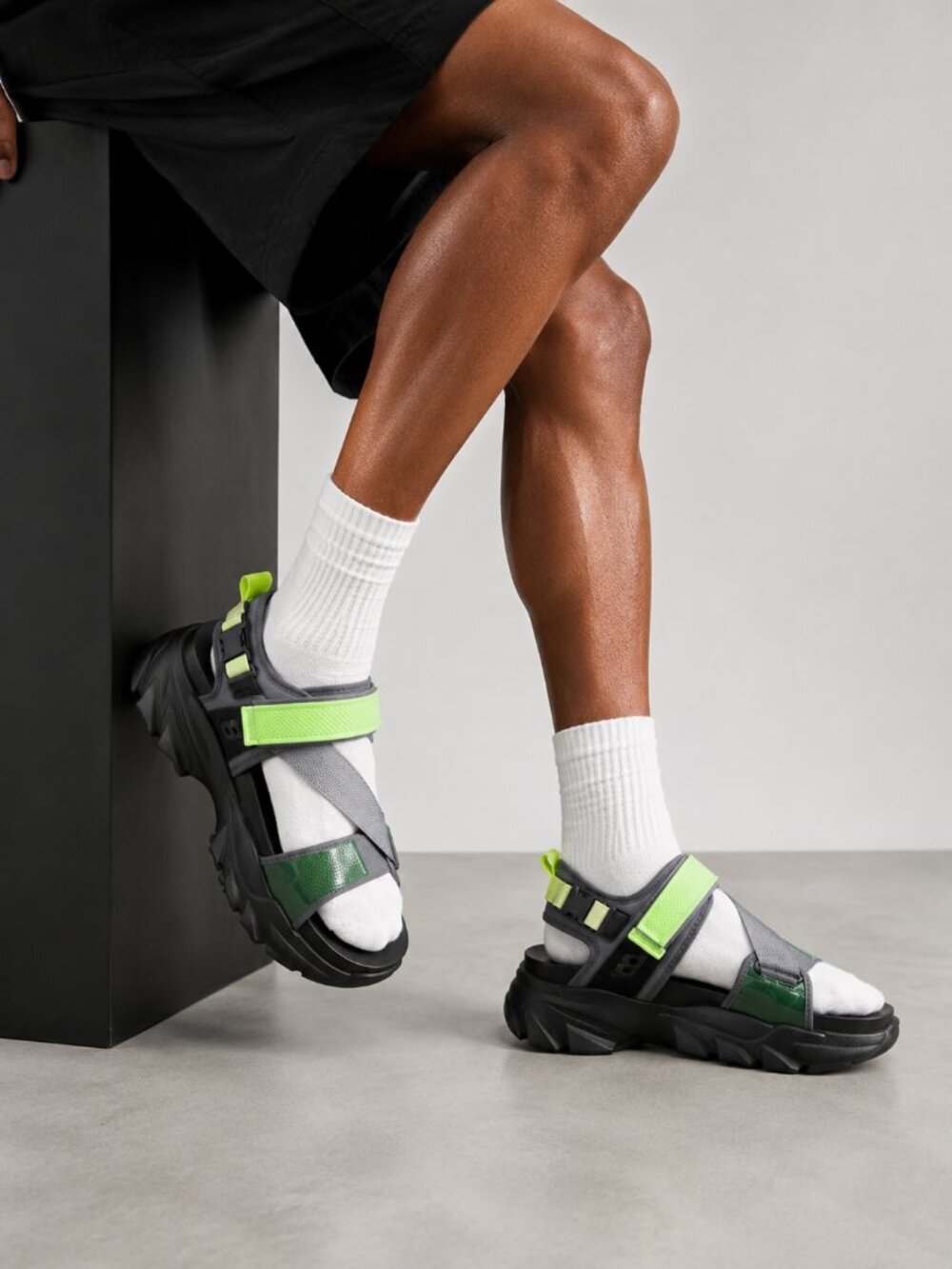 ASOS DESIGN Tech Sandals Black Neon Green Chunky Size 9 Sport NWOB